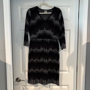 Anne Klein Black and Gray Long Sleeve Dress